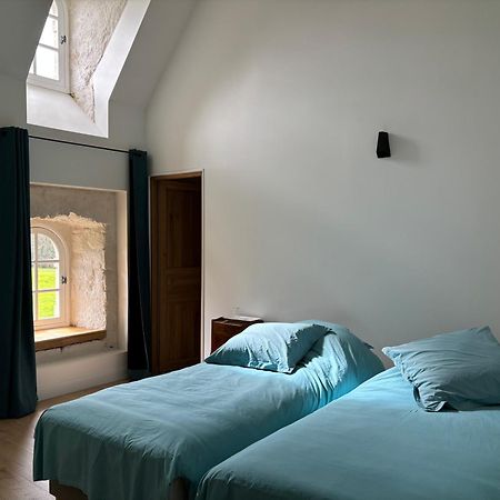 Les Communs De Chiffrevast Bed & Breakfast Tamerville Bagian luar foto